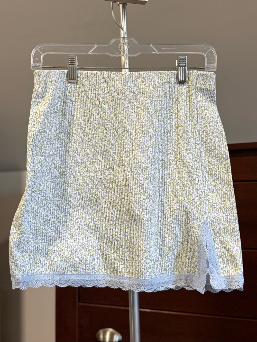 H&M Light Blue Floral Lace-Trim Mini Skirt